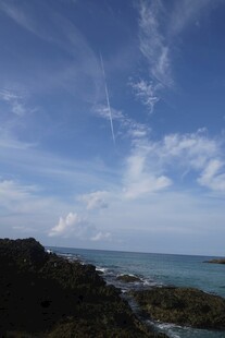 海边蓝天美景