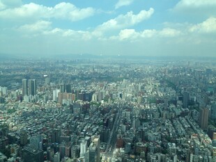 俯瞰繁华都市景观