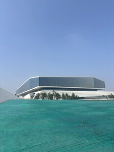 现代建筑与绿地景观