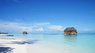 梦幻海岛水上小屋美景