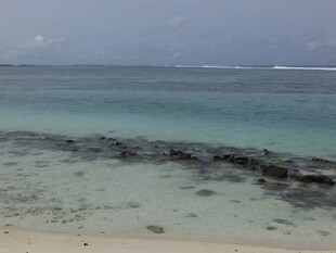 美丽的海边沙滩景色