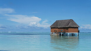 水上木屋 静谧海岛风光