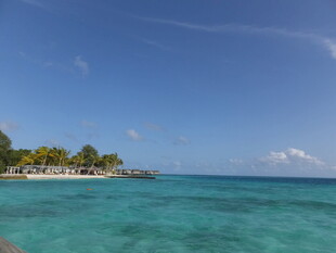 美丽海岛蓝绿色海景风光