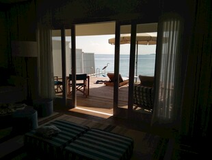 海景房内景 窗外风光迷人