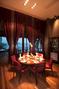 豪华餐厅内景布置