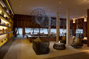 现代风格客厅室内设计展示