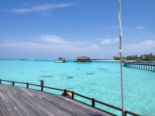 马尔代夫绝美水上栈桥风光