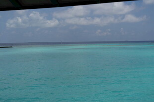 碧海蓝天的美丽海景