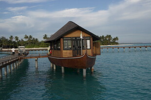 马尔代夫水上木屋 海岛静谧风光