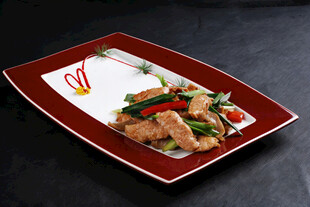 菜脯青蒜炒猪颈肉