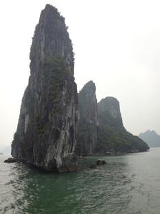 海上奇峰 壮美喀斯特景观