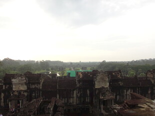 古老废墟展现历史沧桑