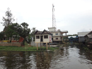 洪水淹没村庄景象