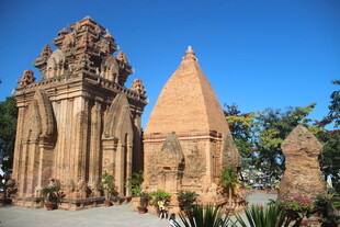 古老壮观的东南亚寺庙建筑