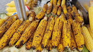 烤玉米