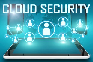 手机上的云安全概念图