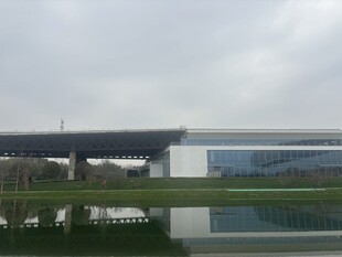 现代建筑与水景景观