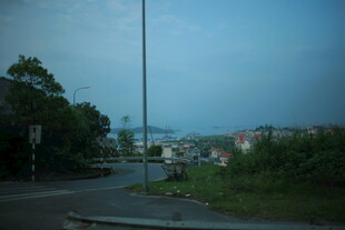 越南城郊道路风景