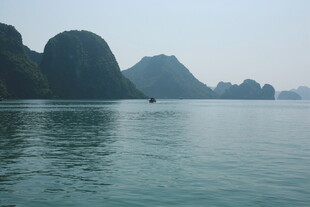 越南海上喀斯特风光秀丽