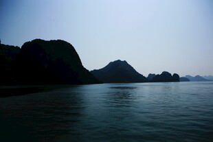 越南宁静山水间的美丽景致