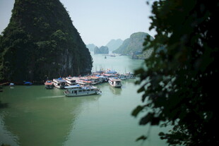越南越南下龙湾秀丽水上风光