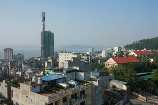 越南城市天际线中的高耸建筑