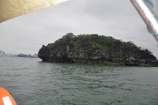 越南海上孤岩景观