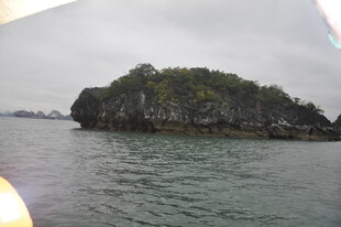 越南海上孤岩景观