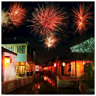 水乡夜景烟花绽放