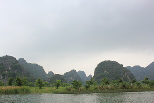 越南山水相依的秀丽自然景观