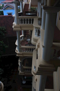 越南欧式多层建筑景观