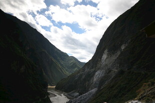 壮丽峡谷风光