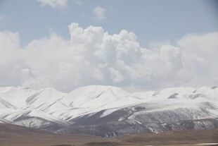 雪山壮丽风光