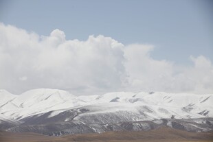 雪山壮丽景观