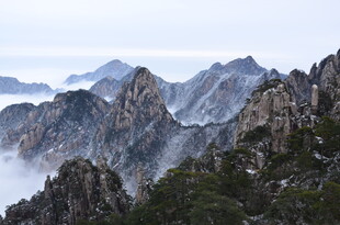 壮丽群山云海景观