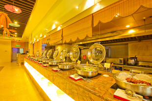 豪华自助餐厅美食陈列