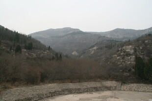 山间景色