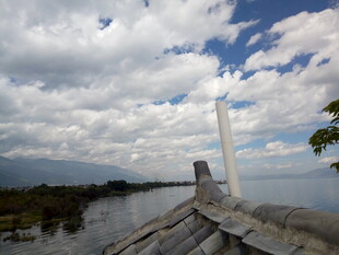 河畔风景