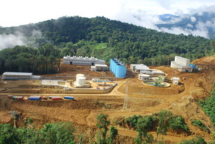 山林中的建筑施工场地