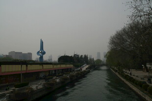 河畔风景