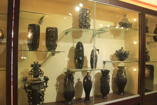 精美古陶瓷陈列展示