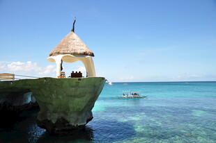 海边浪漫小亭 碧海蓝天