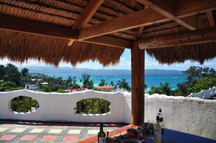 海边露台休闲场景