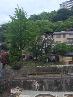 日本日式庭院景观中的水车