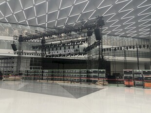 大型舞台搭建现场