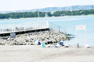 日本湖畔码头景象