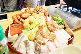 日本丰盛海鲜火锅拼盘