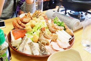 日本丰盛美味的特色食材拼盘