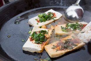 铁板豆腐 香气四溢的美味