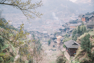山间村落景致